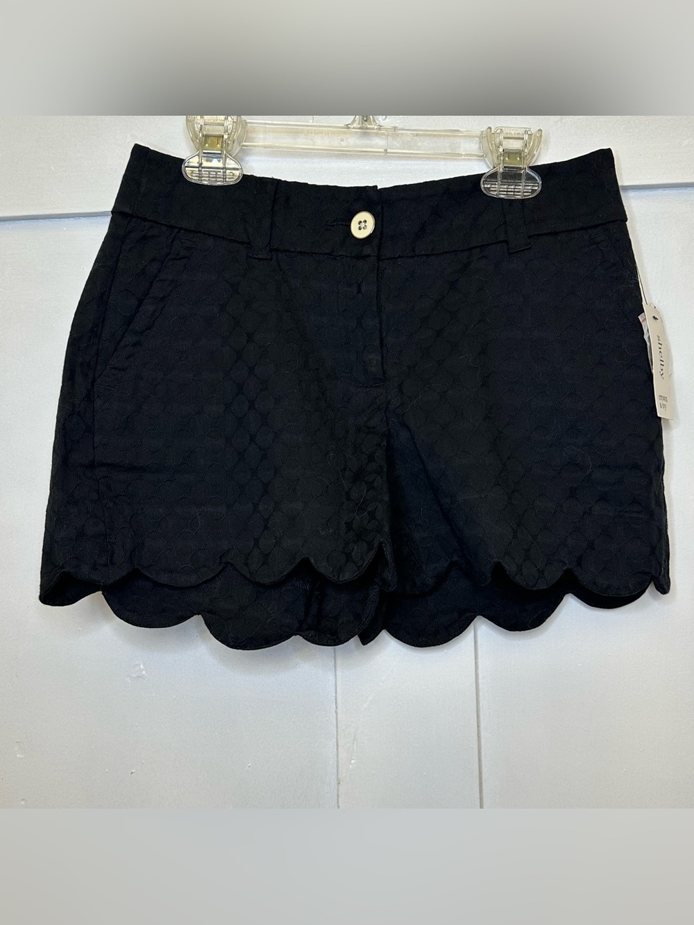 crown & ivy Black Scalloped Hem Shorts